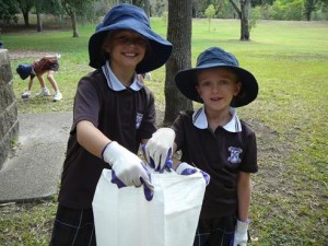 Community clean up event: Earth Angels are Green Lane Ambassadors